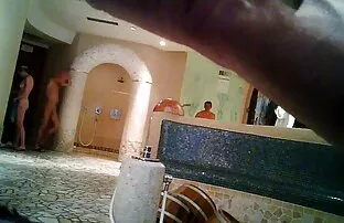 კისრის ლესბოსელი ტიტველი არის მისი ტკივილი Renato
