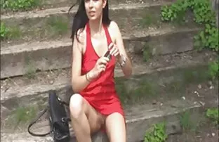 ფრთხილად პლიაჟზე, ქალები