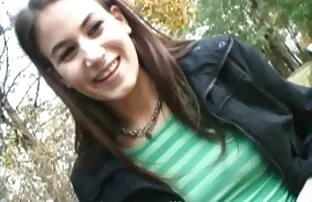 Gang და ლესბო სახეზე ჯდომა დომინირება ორთქლის